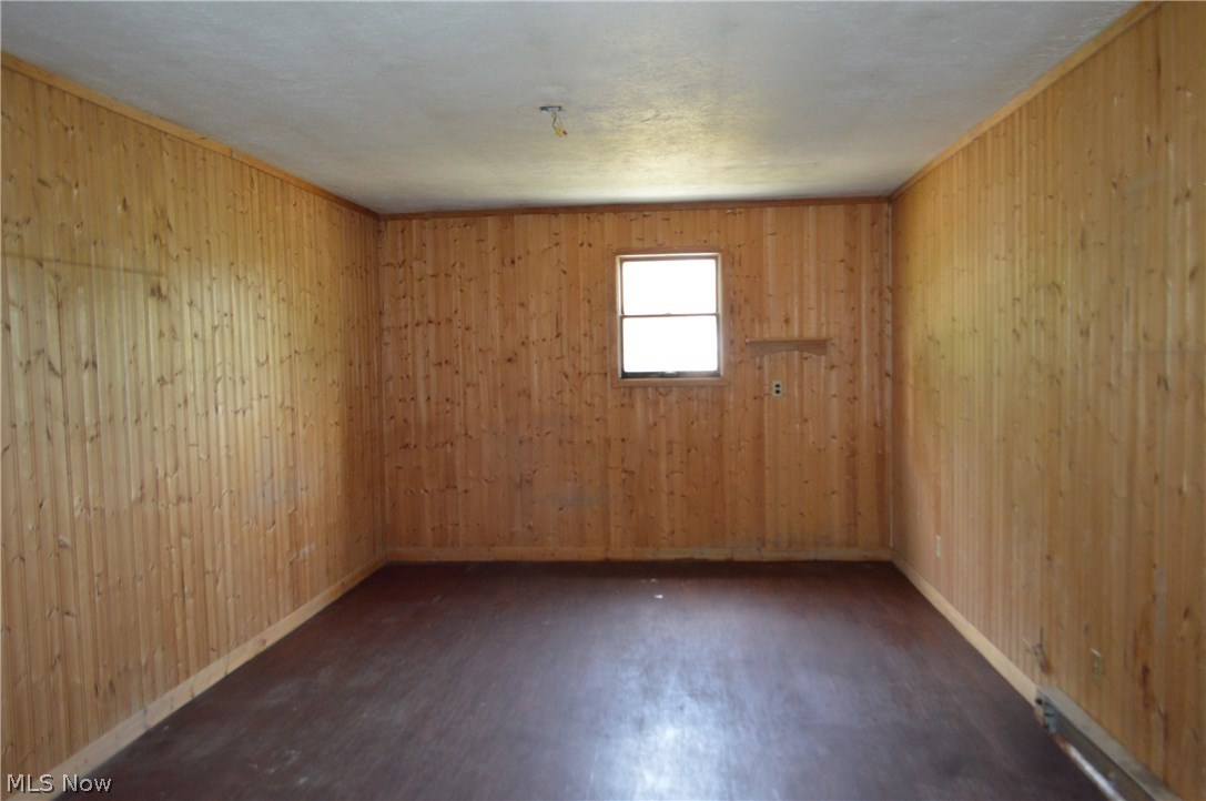 48191 Rice Road Amherst, OH 44001 - Photo 7 of 13