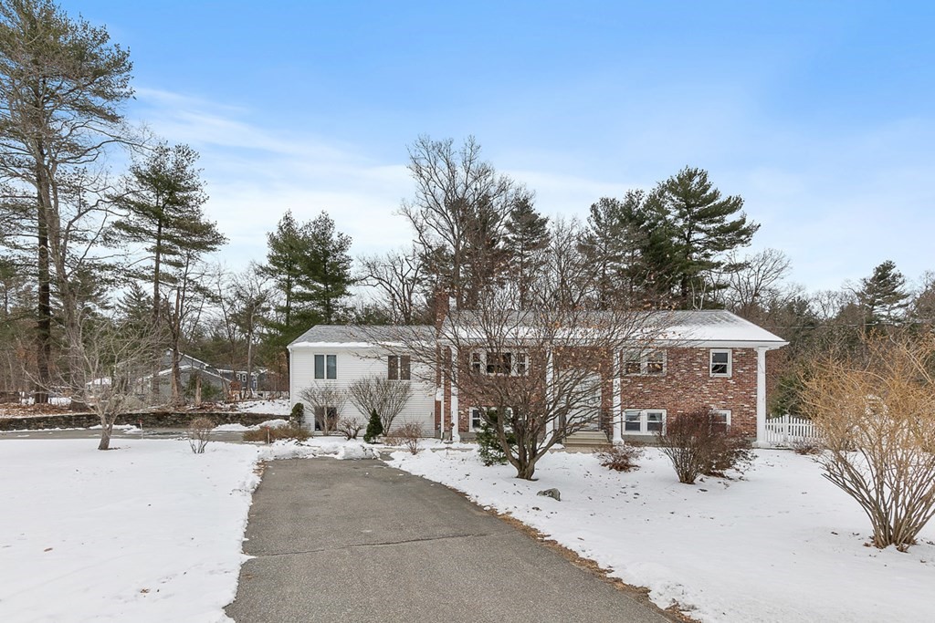 50 Foster Road Tewksbury, MA 01876 - Photo 2 of 39 Gallery Image 2