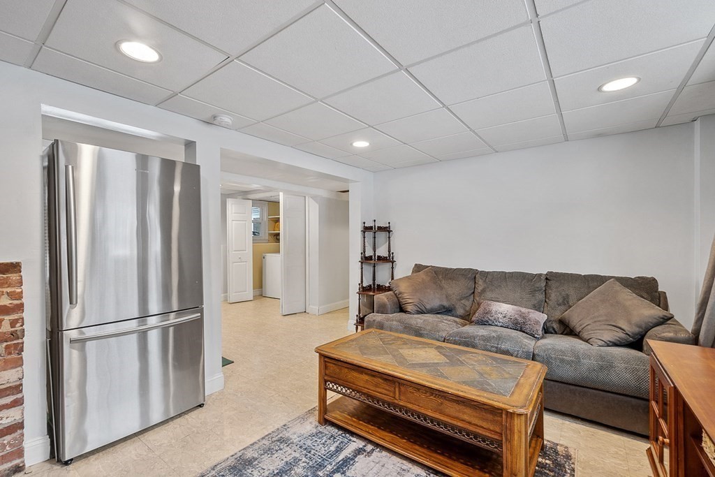 50 Foster Road Tewksbury, MA 01876 - Photo 27 of 39 Gallery Image 27