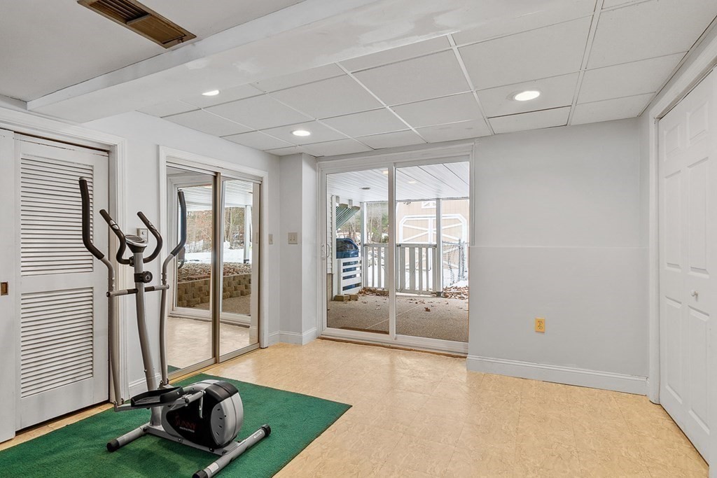 50 Foster Road Tewksbury, MA 01876 - Photo 28 of 39 Gallery Image 28