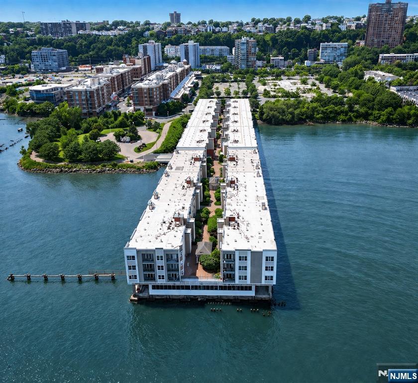140 The Promenade Edgewater, NJ 07020 - Photo 21 of 22