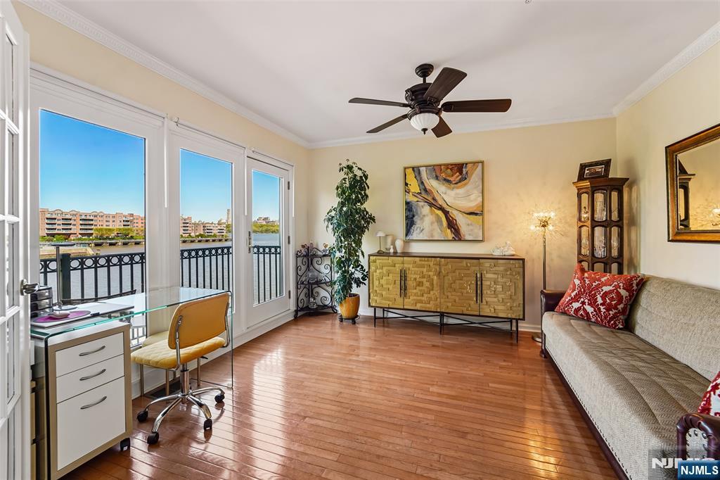 140 The Promenade Edgewater, NJ 07020 - Photo 5 of 22