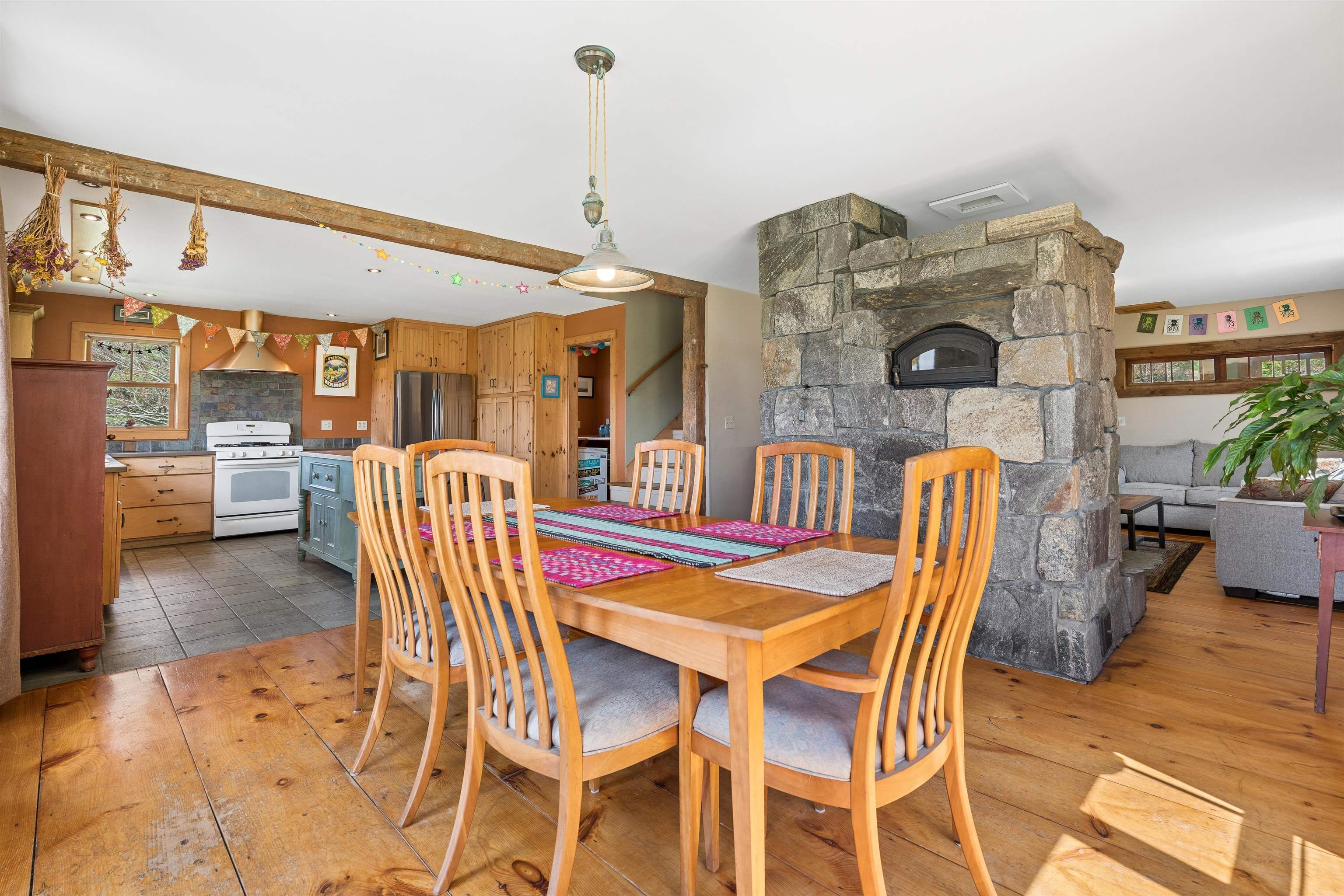 3673 Fish Hill Road Randolph, VT 05060 - Photo 17 of 36