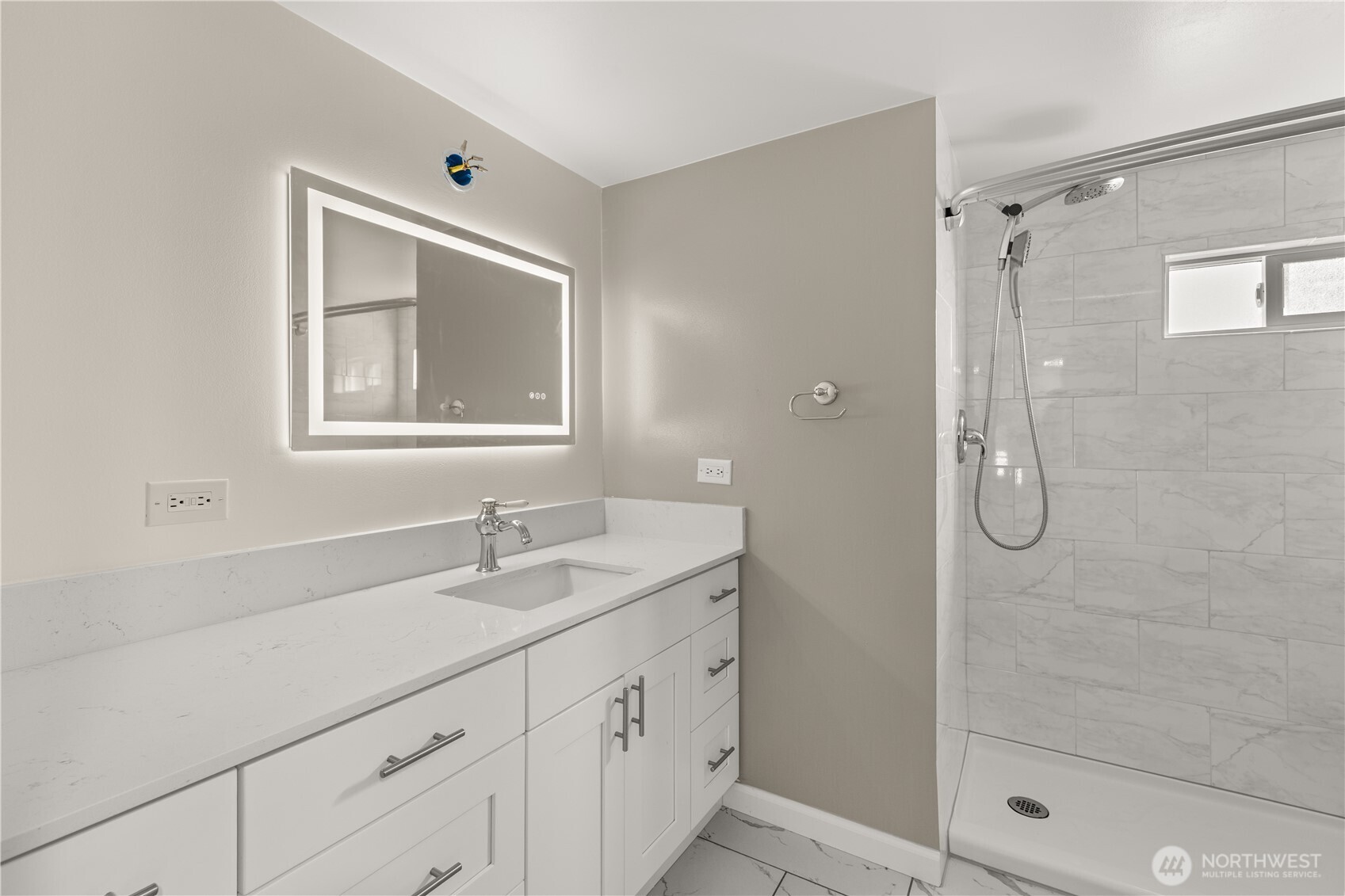 23708 Locust Way, Unit 9 Bothell, WA 98021 - Photo 19 of 26