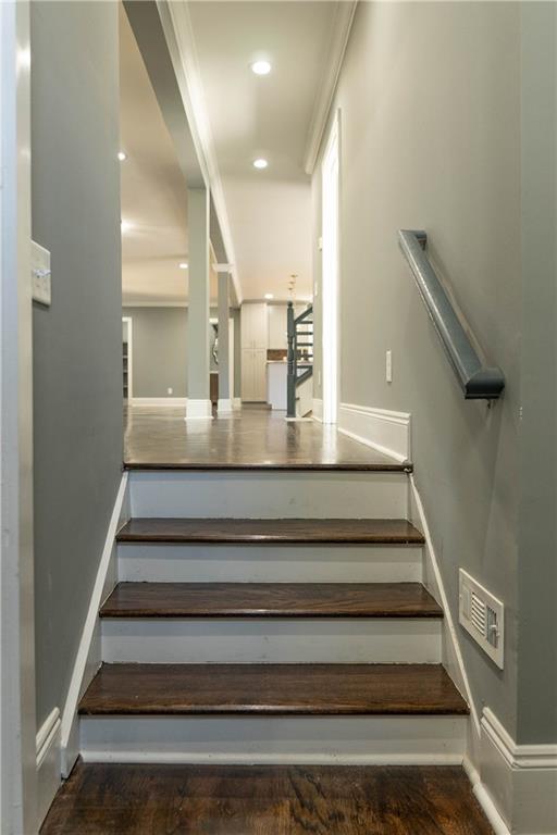 1433 Merriman Lane Northeast Atlanta, GA 30324 - Photo 54 of 60 a view of entryway