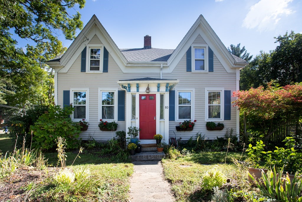 60 Acushnet Road Mattapoisett, MA 02739 - Photo 1 of 32 Gallery Image 1