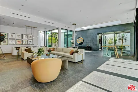 $13,495,000 | 1049 Loma Vista Drive, Beverly Hills, CA 90210