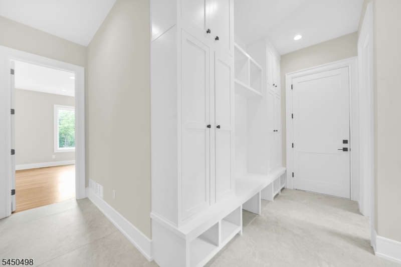237 Mountainside Road Mendham, NJ 07945 - Photo 21 of 50 Gallery Image 21