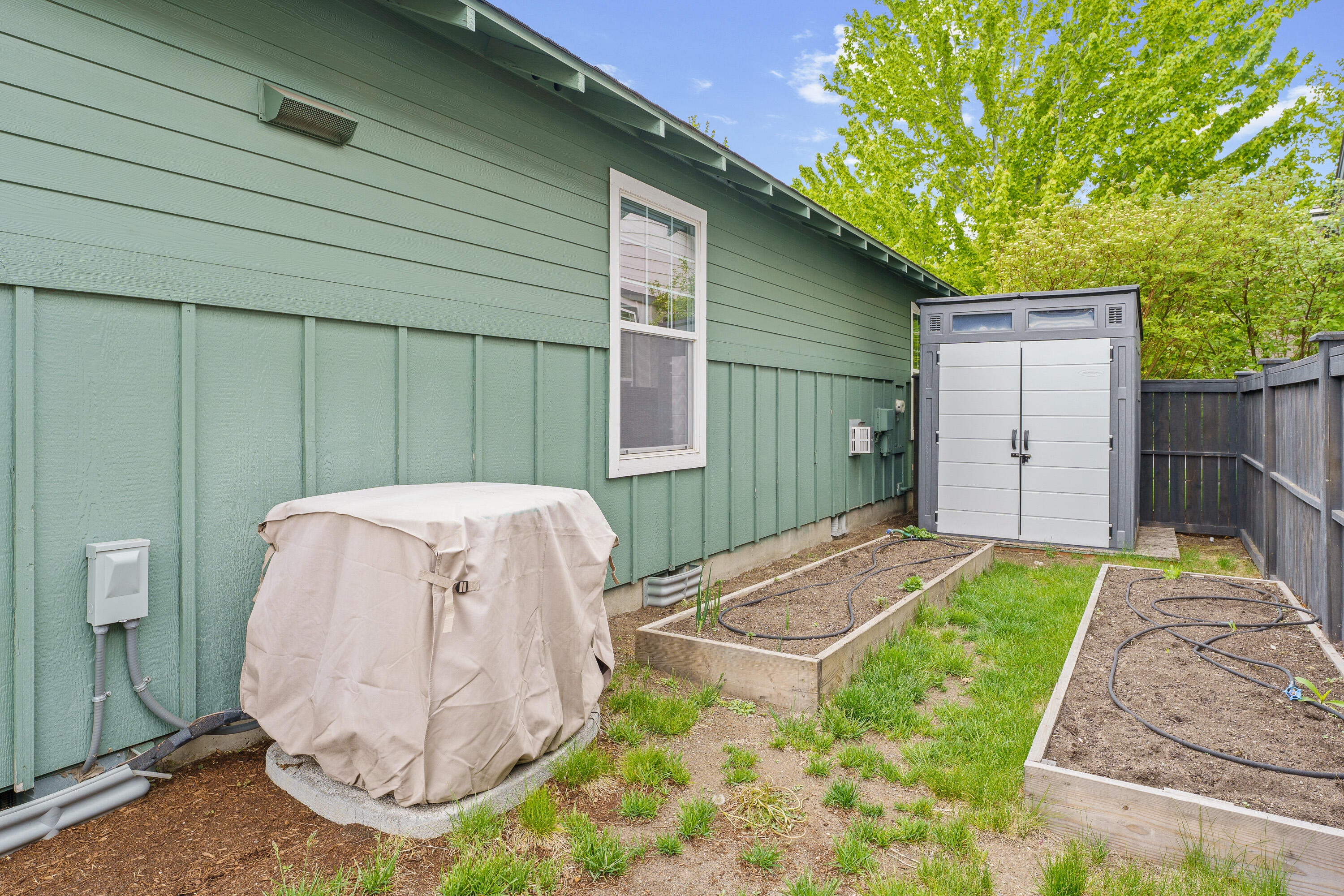 62669 Hawkview Road Bend, OR 97701 - Photo 10 of 33 DSC08310