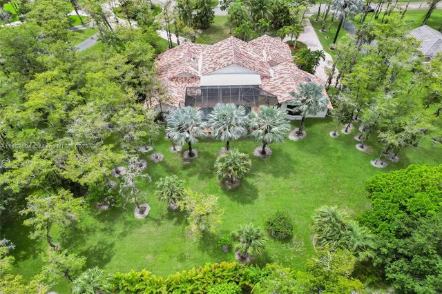 $1,348,800 | 4955 Northwest 81st Avenue, Coral Springs, FL 33067