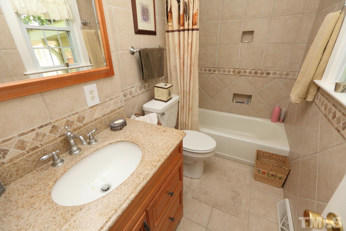 7150 Redlawn Road Baskerville, VA 23915 - Photo 11 of 25 Gallery Image 11