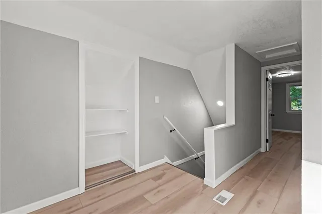 $215,000 | 6701 Walrond Avenue, Kansas City, MO 64132