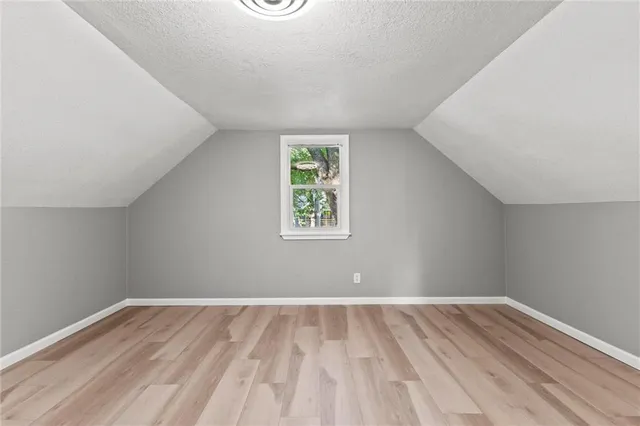 $215,000 | 6701 Walrond Avenue, Kansas City, MO 64132