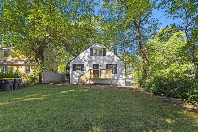 $215,000 | 6701 Walrond Avenue, Kansas City, MO 64132