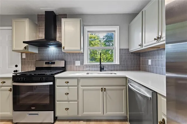 $215,000 | 6701 Walrond Avenue, Kansas City, MO 64132