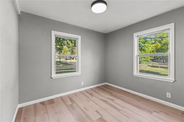 $215,000 | 6701 Walrond Avenue, Kansas City, MO 64132