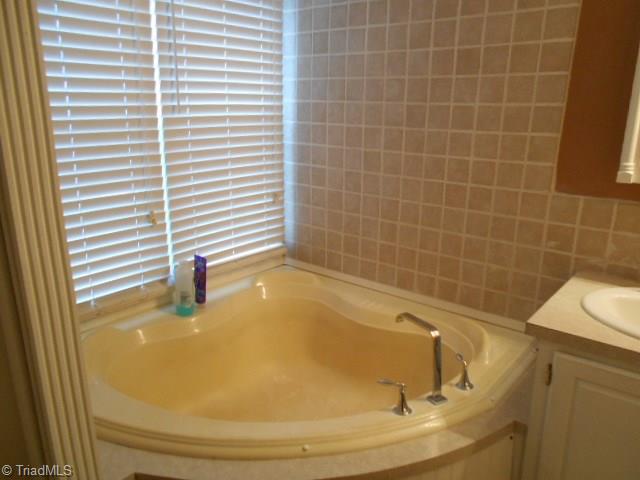 540 Barnes Road Eden, NC 27288 - Photo 12 of 25 Gallery Image 12