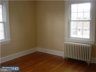 221 Lynbrooke Road Springfield, PA 19064 - Photo 10 of 12