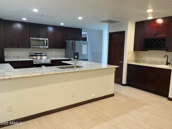 $3,200 | 1923 West Nopal Circle, Mesa, AZ 85202