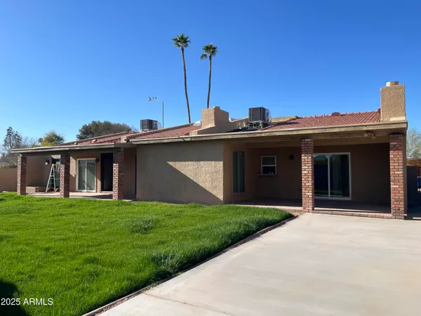$3,200 | 1923 West Nopal Circle, Mesa, AZ 85202