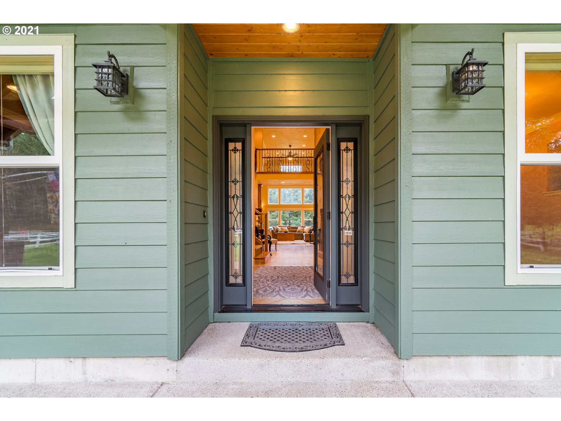41723 Deerhorn Road Springfield, OR 97478 - Photo 3 of 32 Gallery Image 3