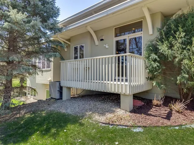 $675,000 | 11643 Foxhall Road, Minnetonka, MN 55305