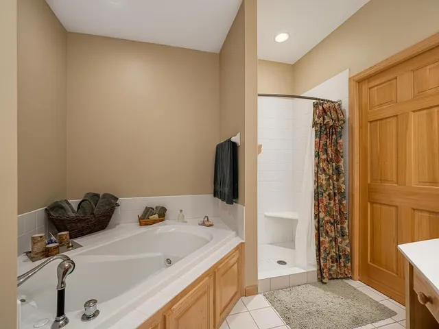 $675,000 | 11643 Foxhall Road, Minnetonka, MN 55305