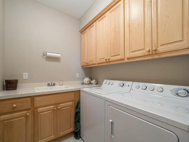 $675,000 | 11643 Foxhall Road, Minnetonka, MN 55305