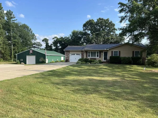$349,900 | 28123 Timberly Drive, Sturgis, MI 49091