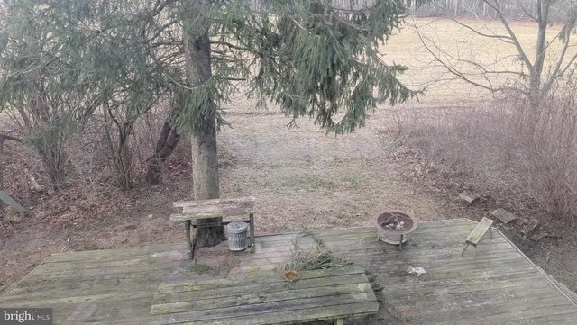 a view of a water fountain