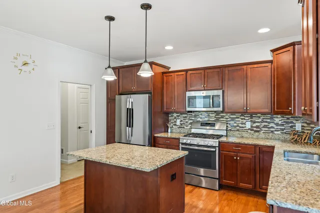 $619,900 | 19 Ridgewood Drive, Mechanicville, NY 12118