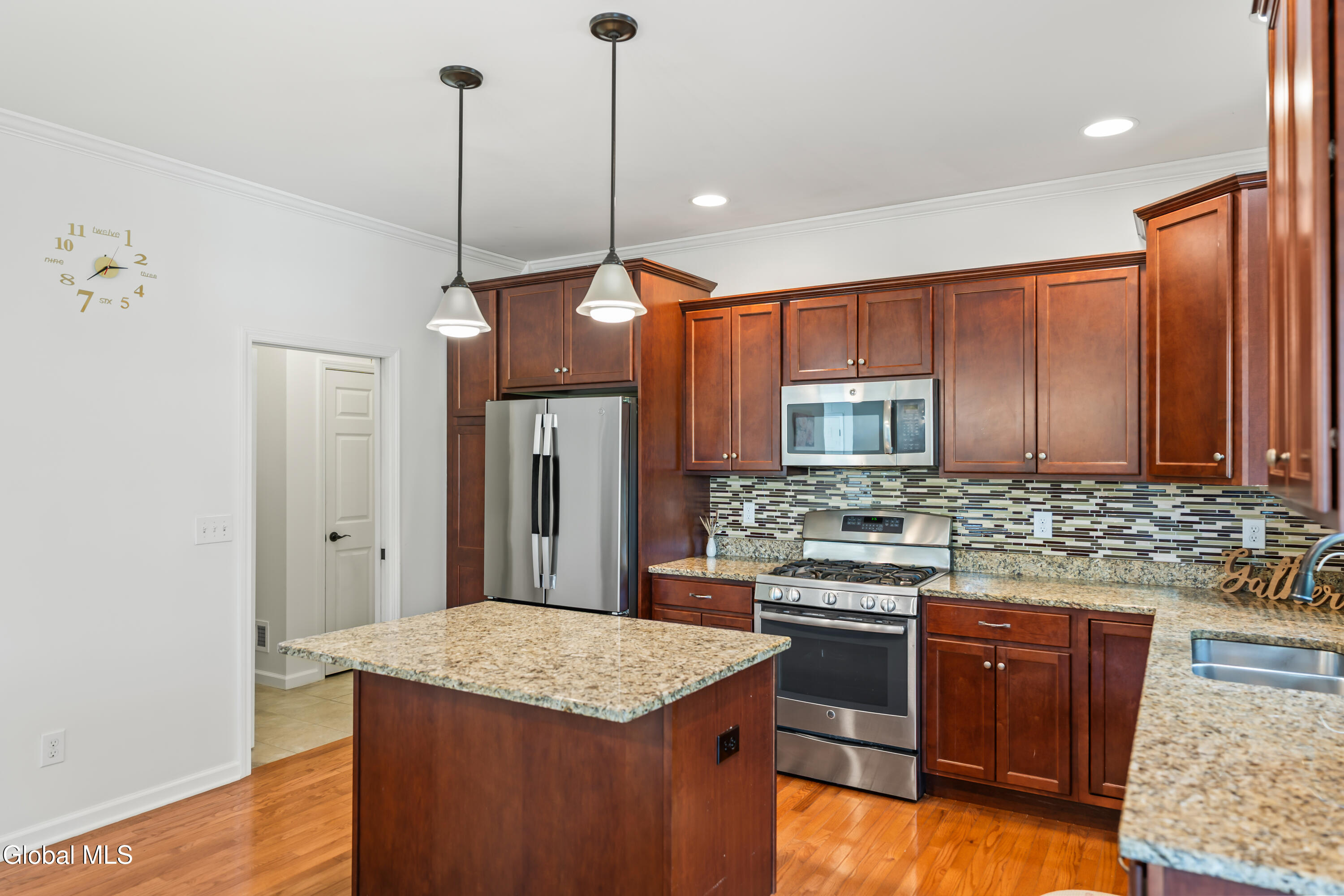 19 Ridgewood Drive Mechanicville, NY 12118 - Photo 16 of 52 13