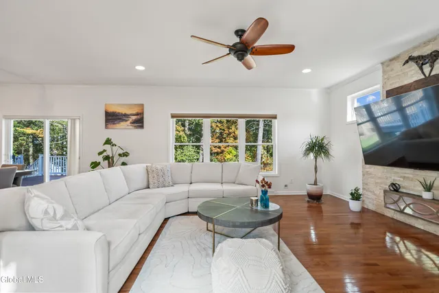 $619,900 | 19 Ridgewood Drive, Mechanicville, NY 12118