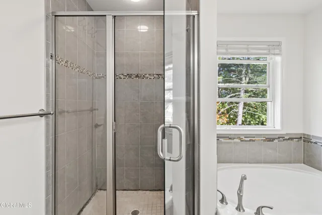 $619,900 | 19 Ridgewood Drive, Mechanicville, NY 12118