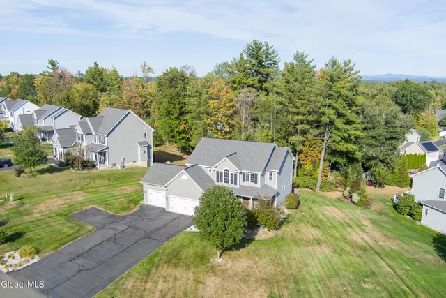 $619,900 | 19 Ridgewood Drive, Mechanicville, NY 12118