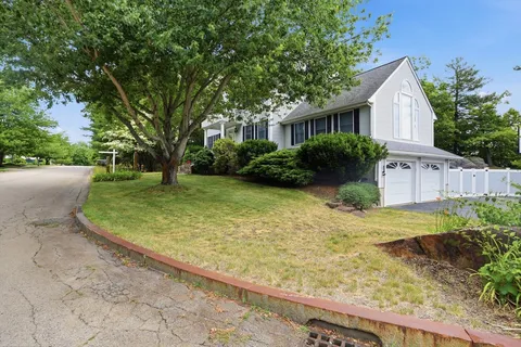 $1,175,000 | 50 Weyfair Path, Weymouth, MA 02190