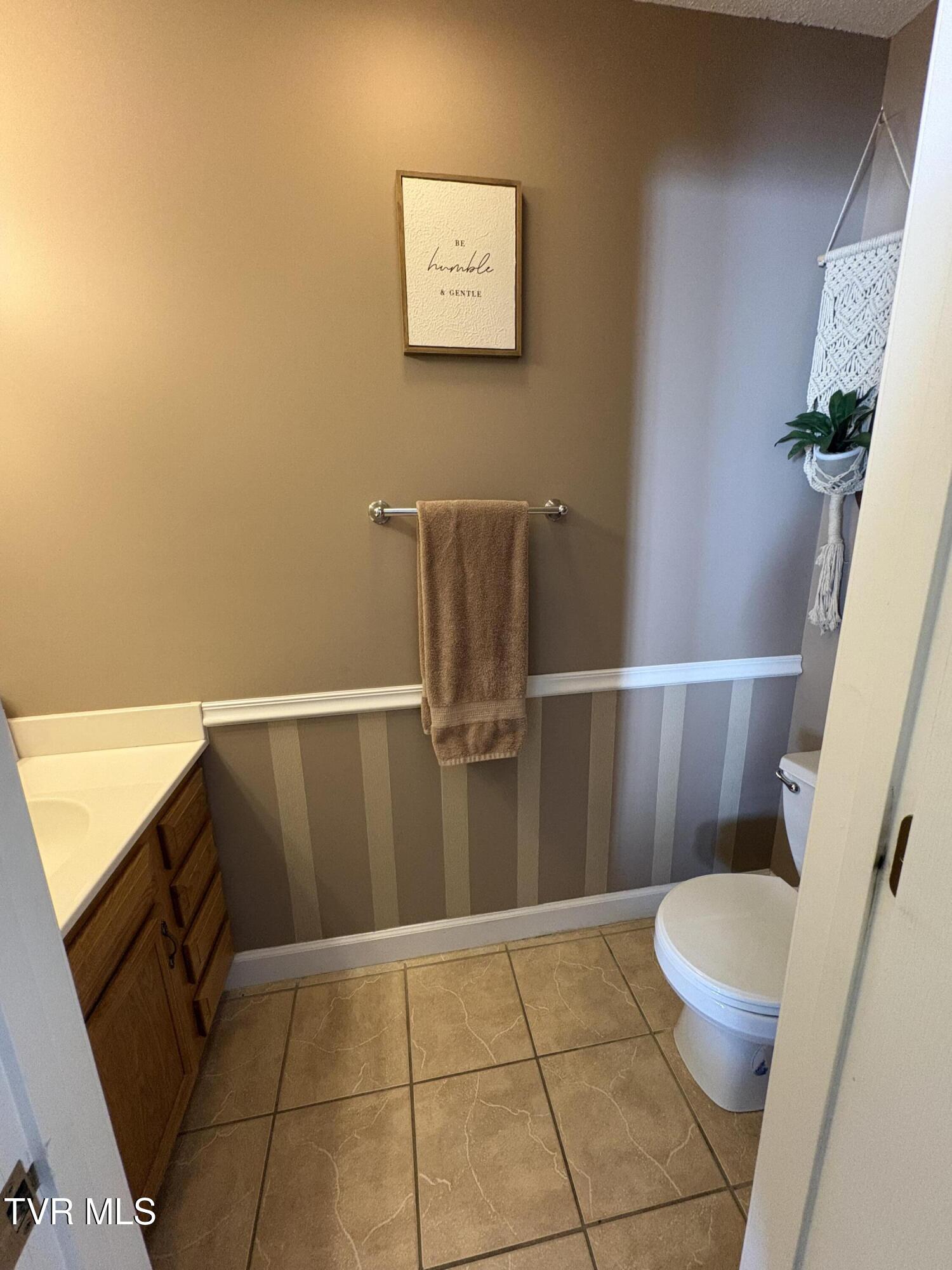 2101 Cherokee Road, Unit 7 Johnson City, TN 37604 - Photo 18 of 41 IMG_8577