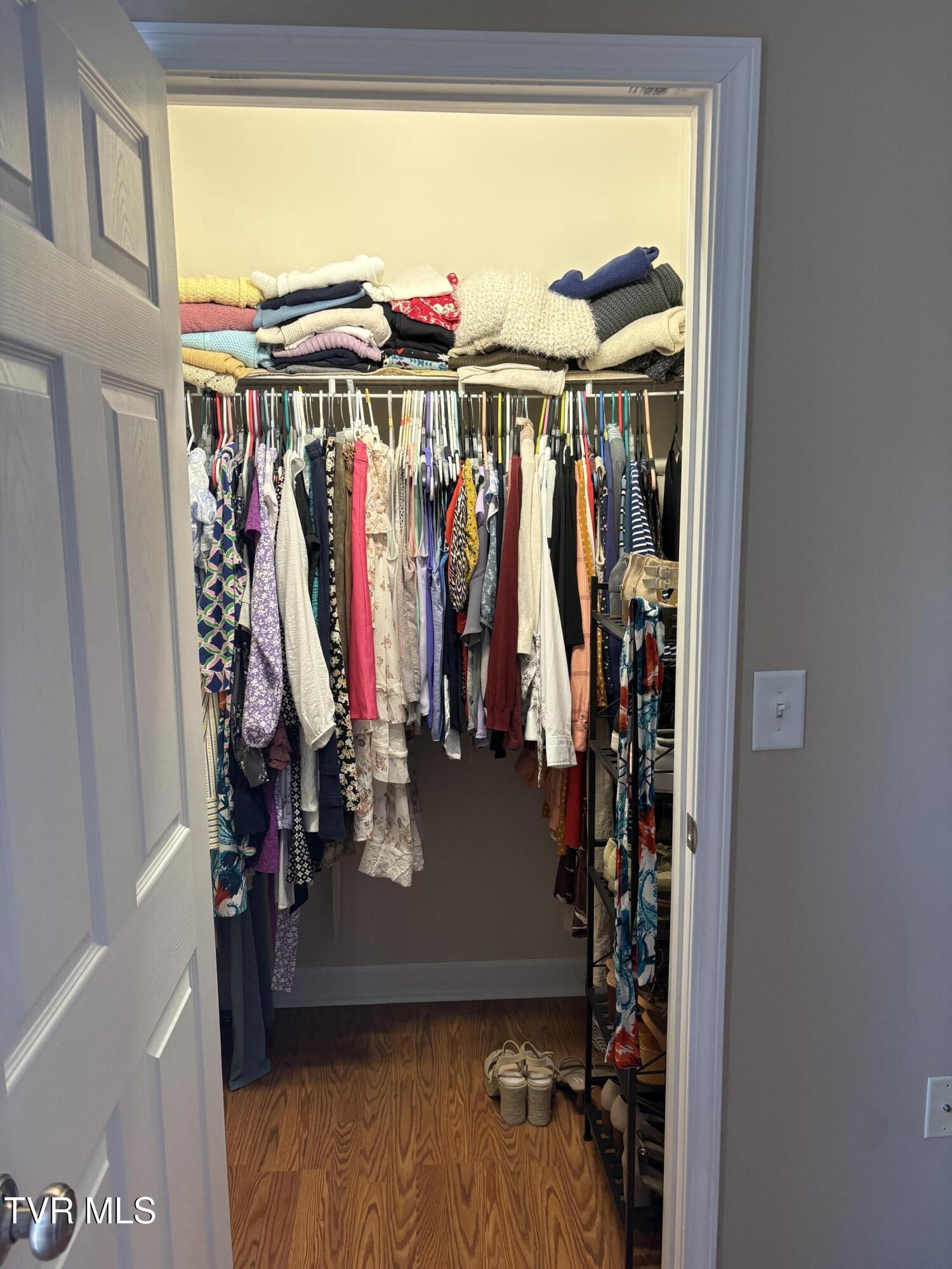 2101 Cherokee Road, Unit 7 Johnson City, TN 37604 - Photo 26 of 41 IMG_8547