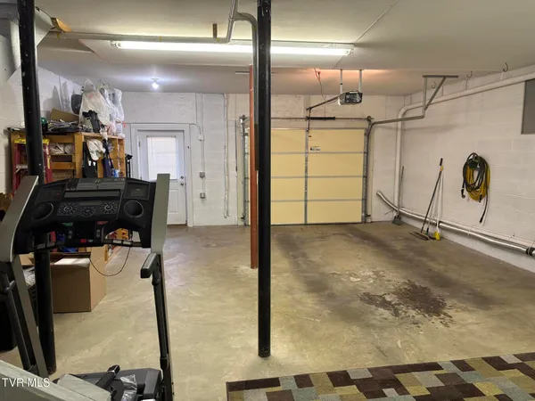 $193,000 | 2101 Cherokee Road, Unit 7, Johnson City, TN 37604