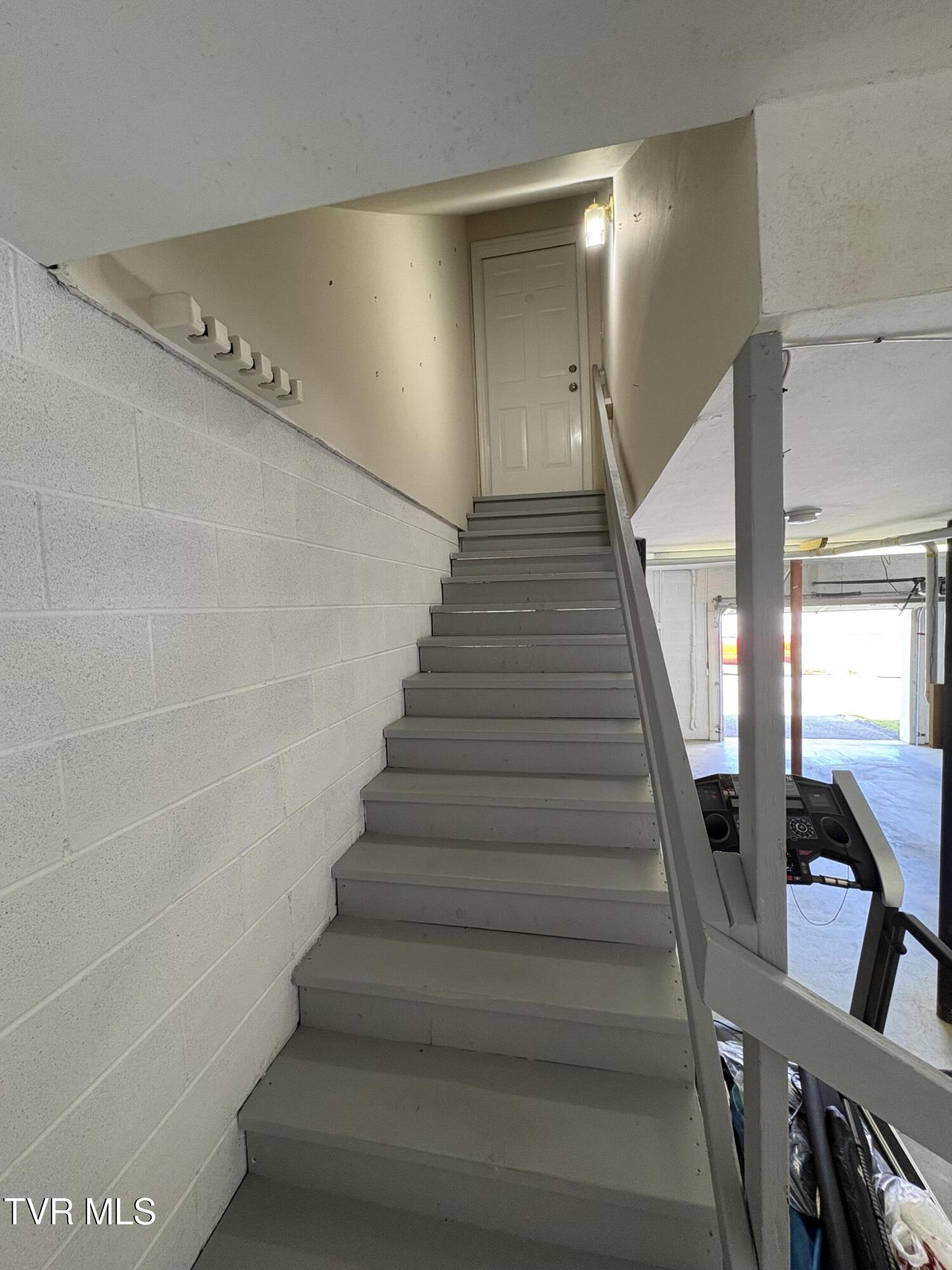 2101 Cherokee Road, Unit 7 Johnson City, TN 37604 - Photo 40 of 41 IMG_8594