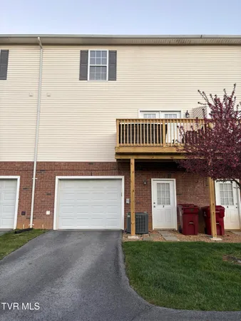 $193,000 | 2101 Cherokee Road, Unit 7, Johnson City, TN 37604