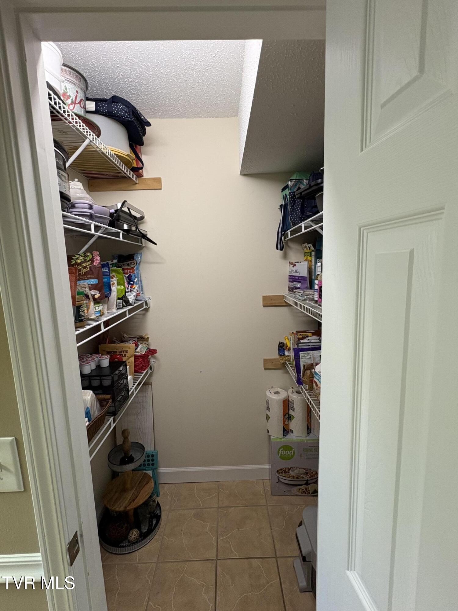 2101 Cherokee Road, Unit 7 Johnson City, TN 37604 - Photo 10 of 41 IMG_8581