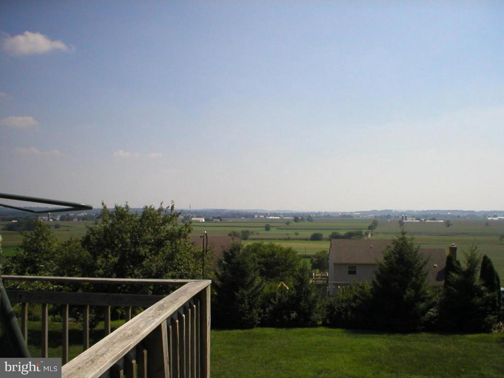 32 Troy Drive Lititz, PA 17543 - Photo 3 of 14