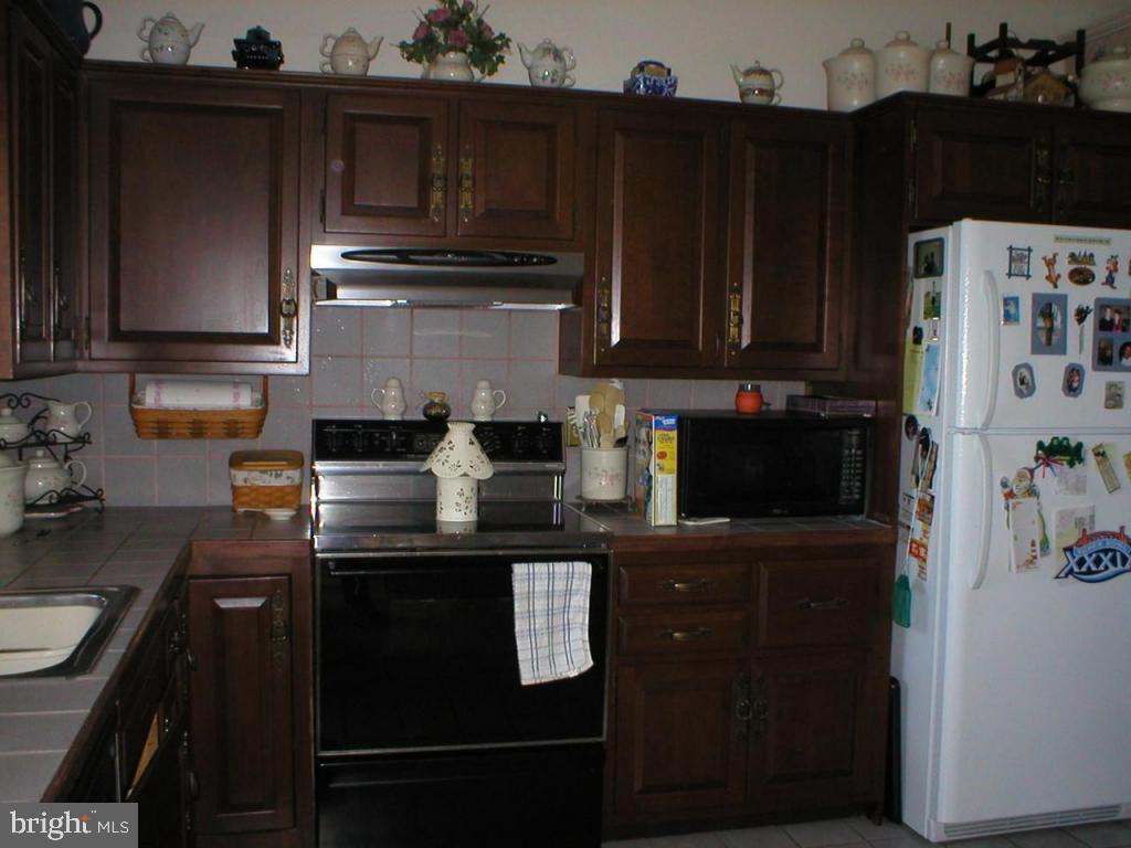 32 Troy Drive Lititz, PA 17543 - Photo 7 of 14