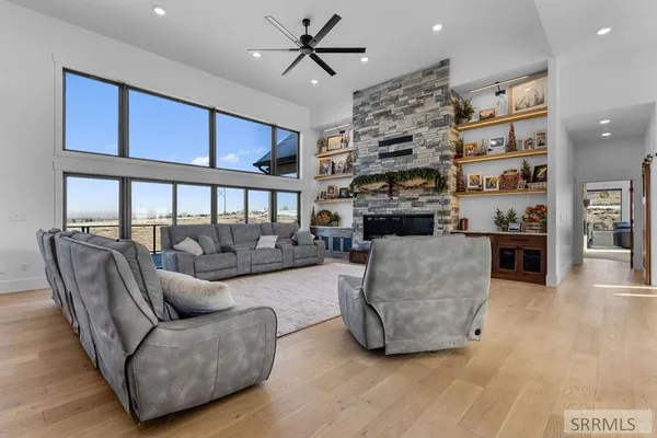 $2,100,000 | 1274 North 1090 East, Shelley, ID 83274