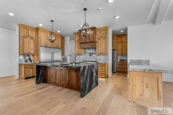 $2,100,000 | 1274 North 1090 East, Shelley, ID 83274