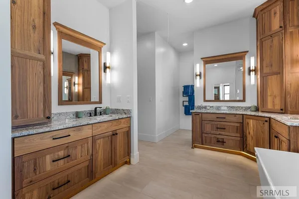 $2,100,000 | 1274 North 1090 East, Shelley, ID 83274