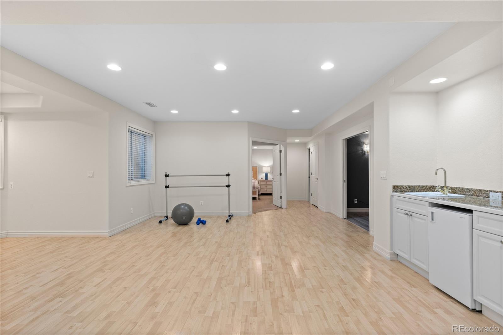 9141 Roundtree Drive Highlands Ranch, CO 80126 - Photo 32 of 43