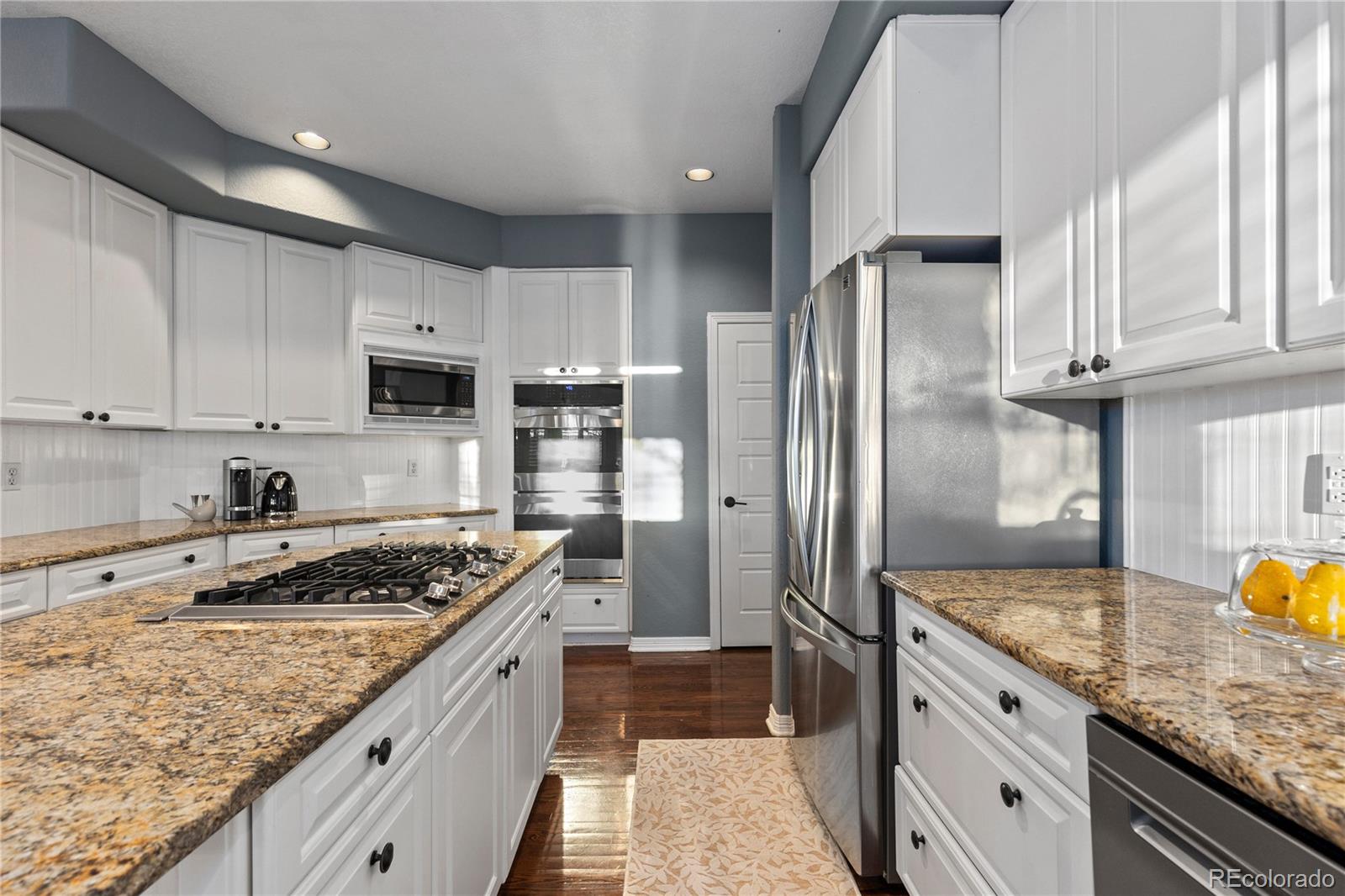 9141 Roundtree Drive Highlands Ranch, CO 80126 - Photo 9 of 43