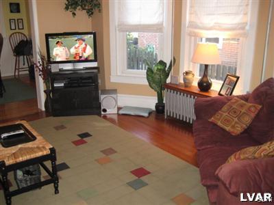 239 Ridge Street Emmaus, PA 18049 - Photo 3 of 16 Gallery Image 3